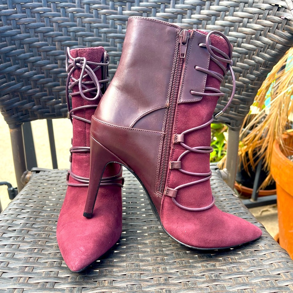 Nine West Leather Lace Up Boots, Size 6.5